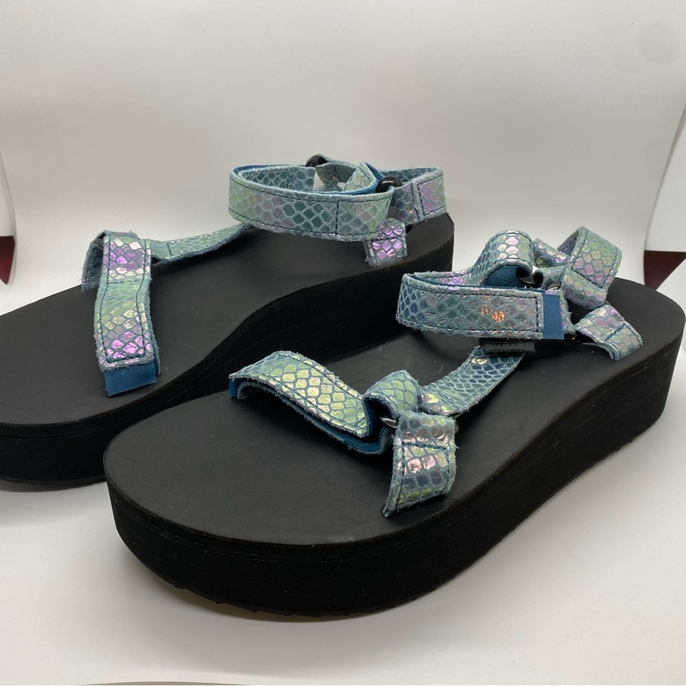 Iridescent mermaid Blue/Purple teva Flatform Sandals leather Size10 NWOB